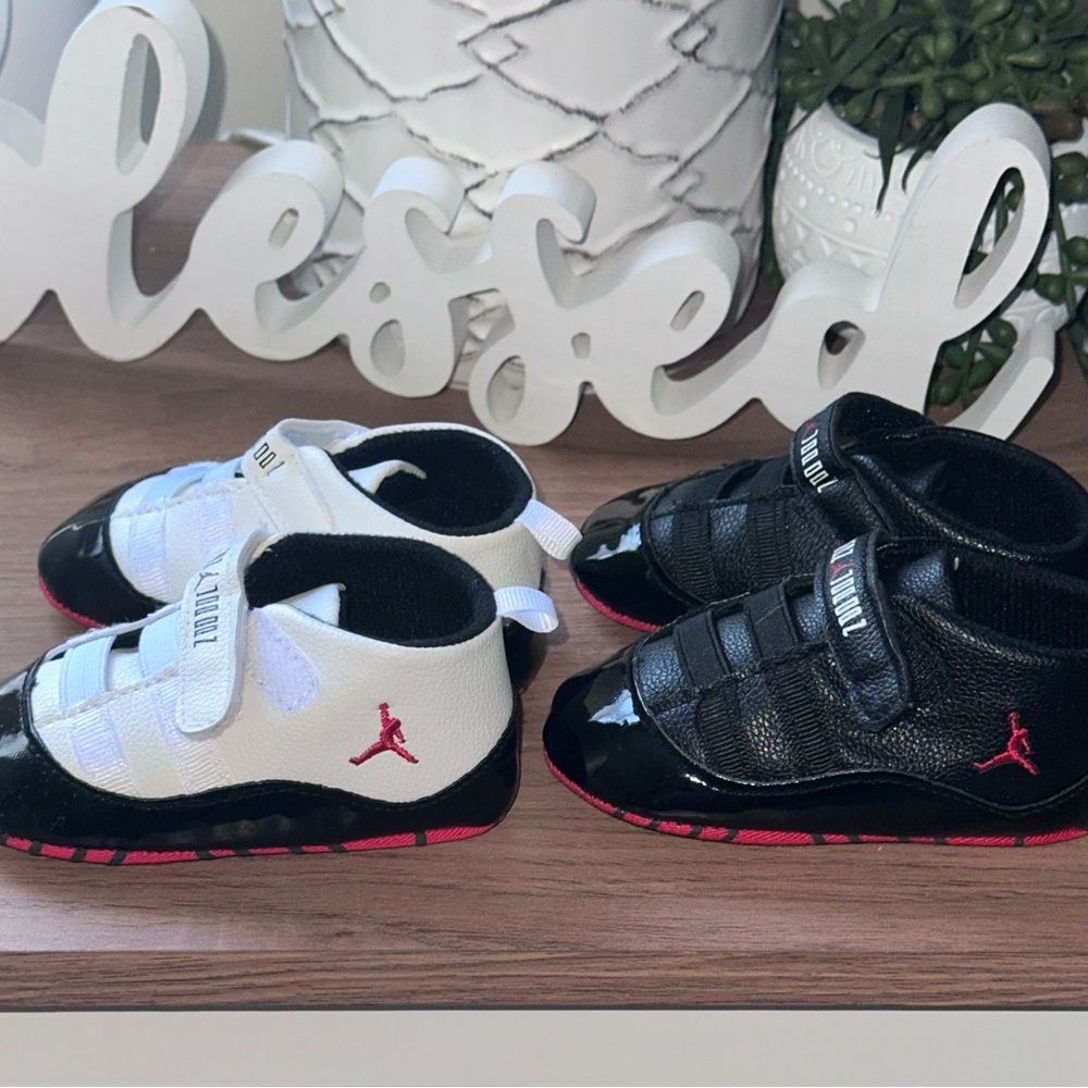 Jordan Kids' Black and White Sneakers  (2 pair)